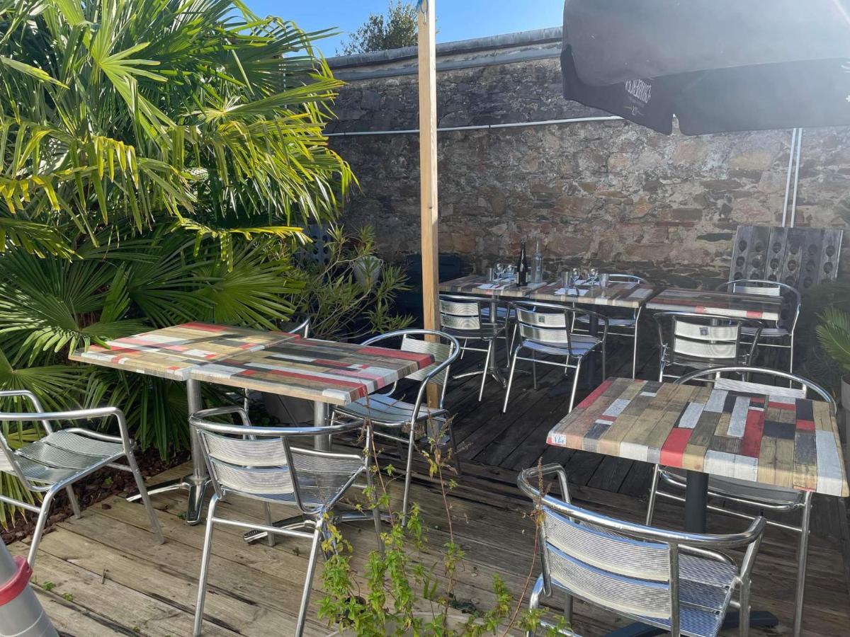Hotel Les Voyageurs Les Sables-dʼOlonne Esterno foto