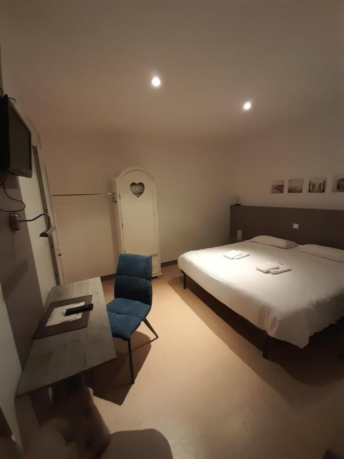 Hotel Les Voyageurs Les Sables-dʼOlonne Esterno foto
