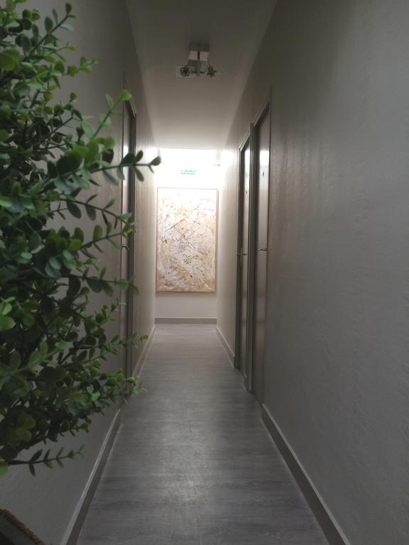 Hotel Les Voyageurs Les Sables-dʼOlonne Esterno foto